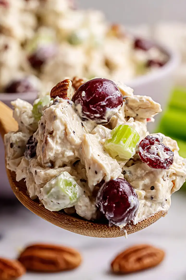 chicken salad with grapes